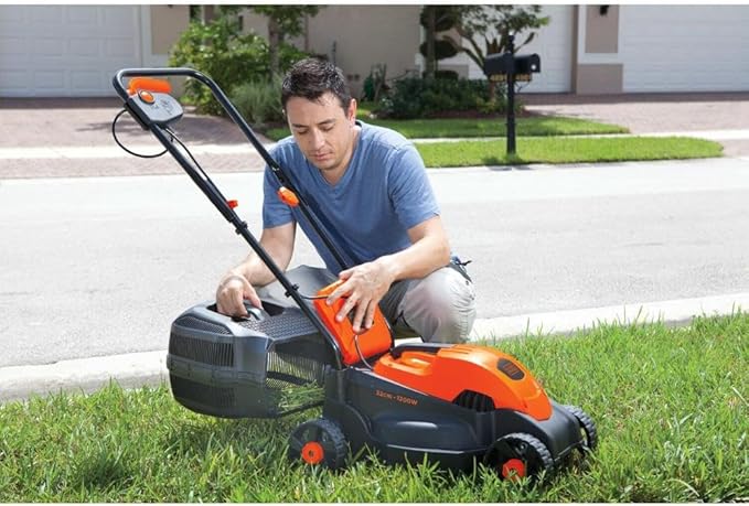 Cortador de grama Black+Decker GR1000